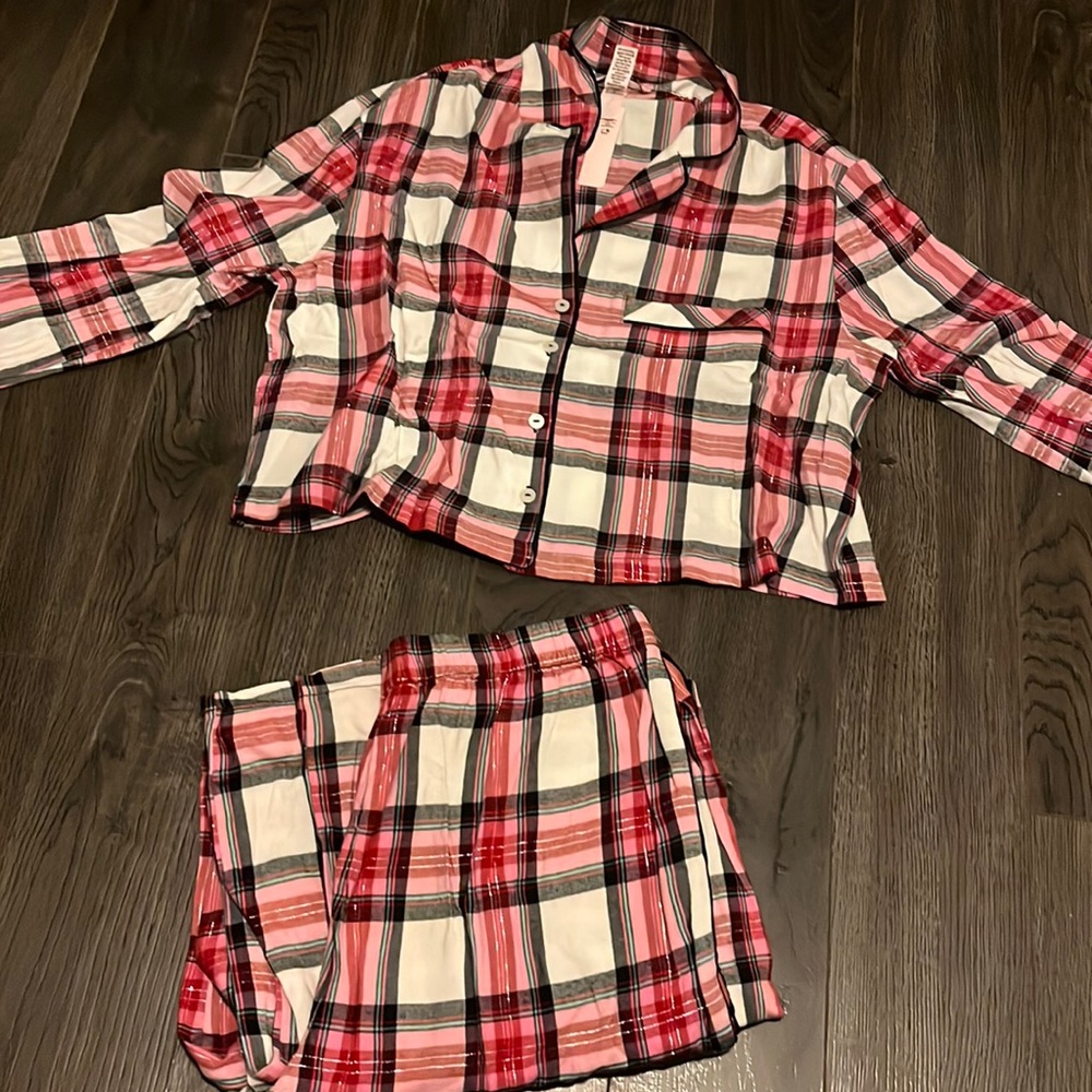 Victoria’s Secret Pajama Set